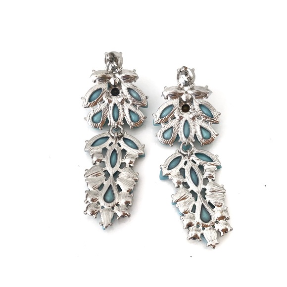 Brand New Earrings with rhinestone - Picture 4 of 5